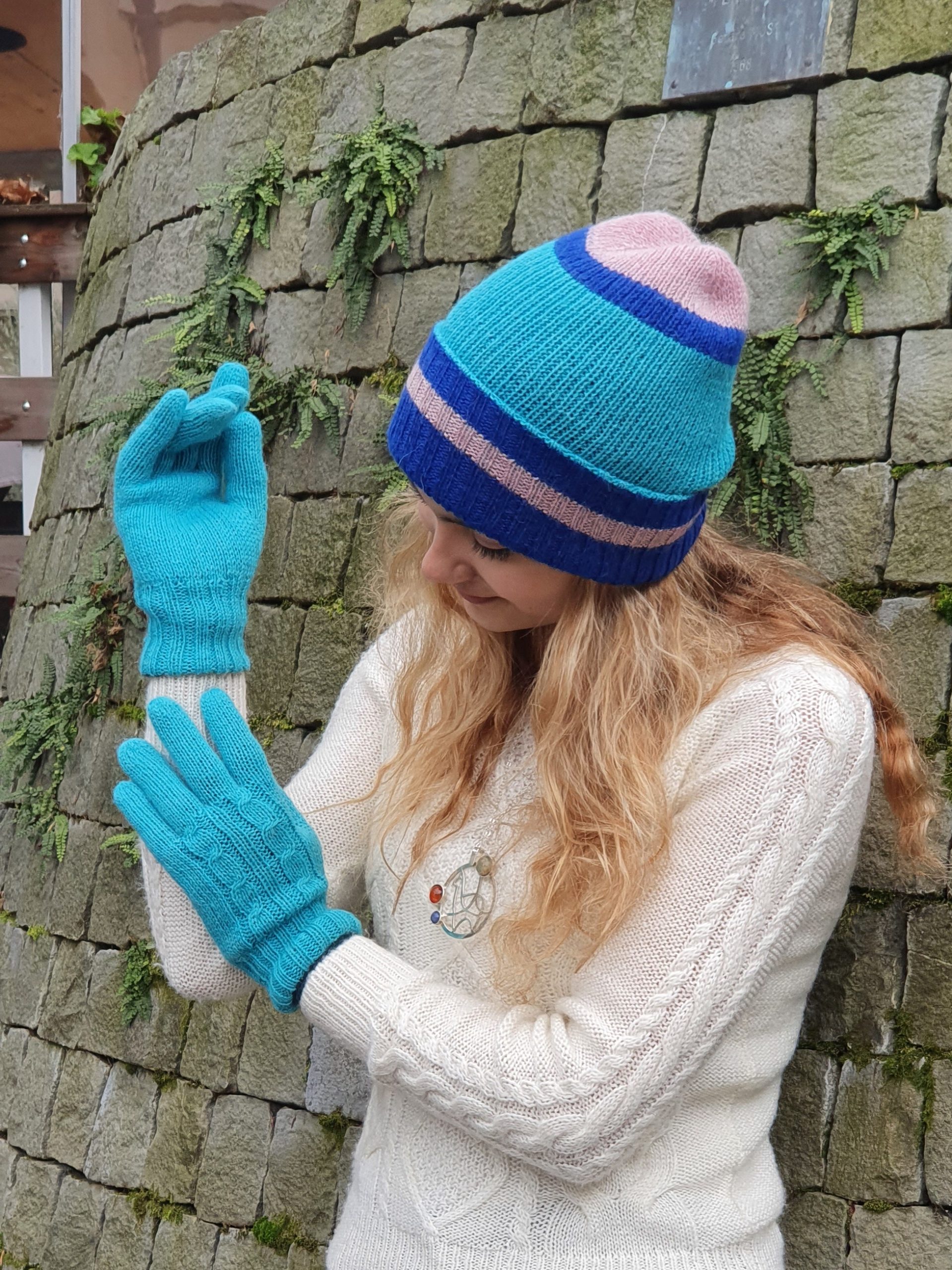 Beanie Happy turquoises reversible