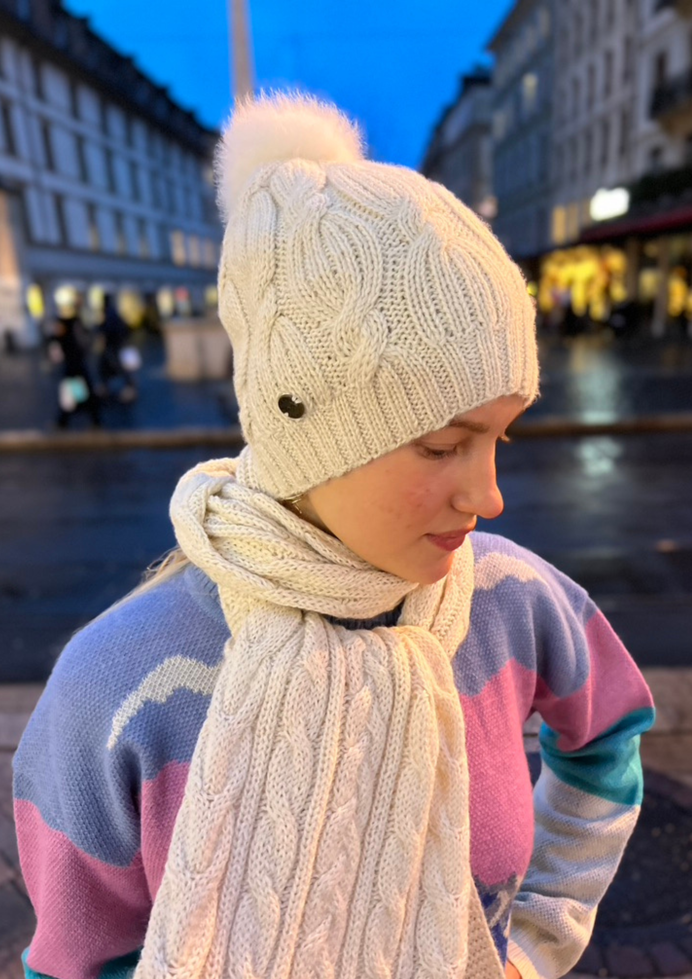 Beanie Nendaz with small fur pompom white