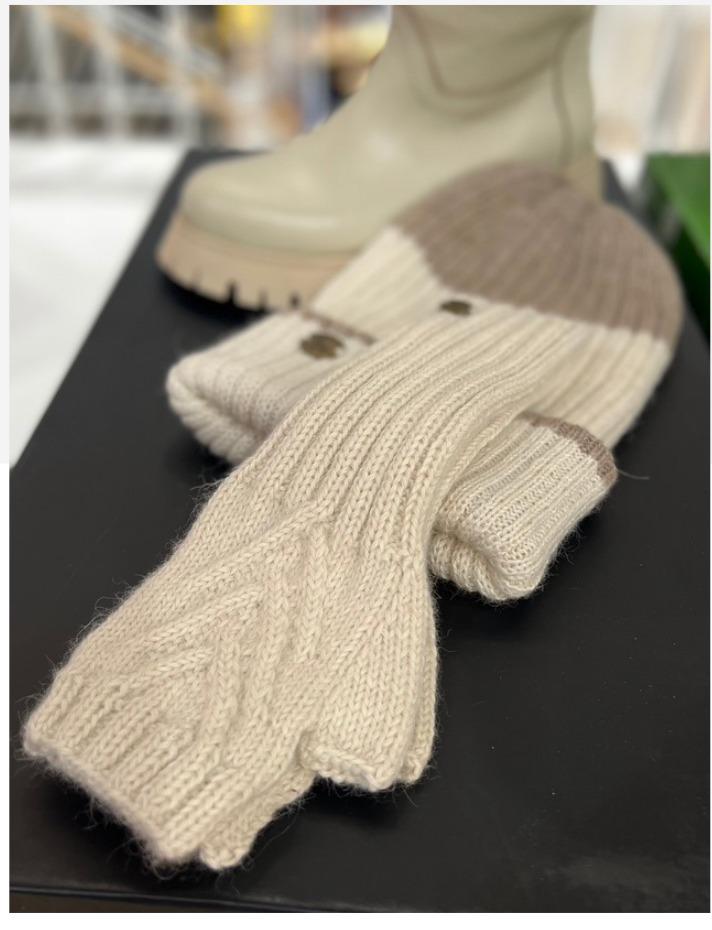 ESPIGA Mittens White - Image 5