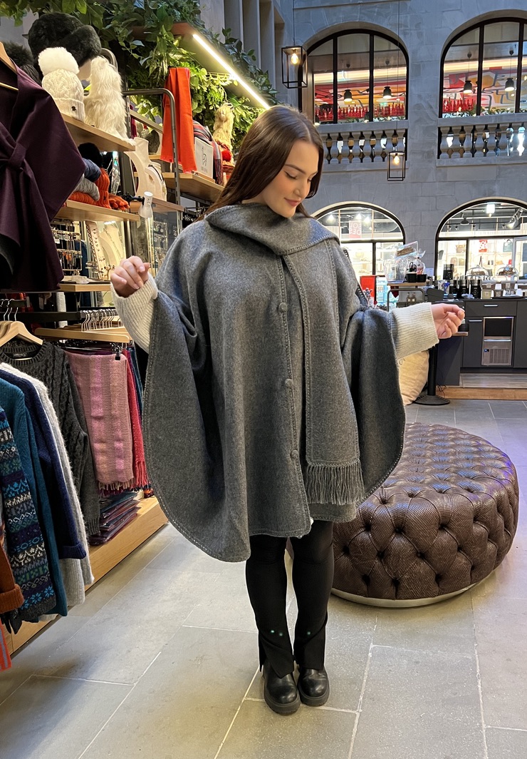 Alpaca Cape Charcoal