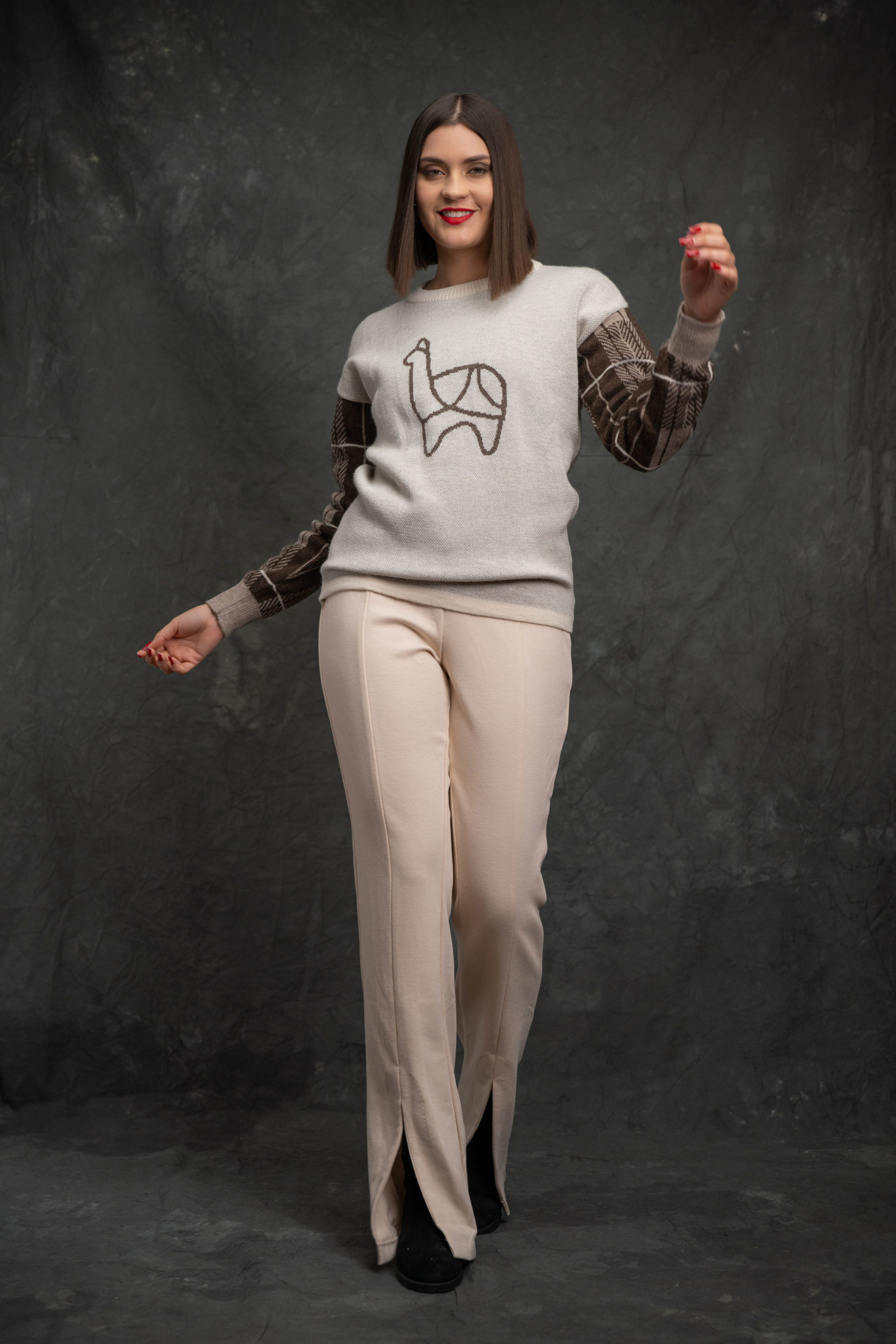 AWANA ALPACA Brown & Beige Sweater