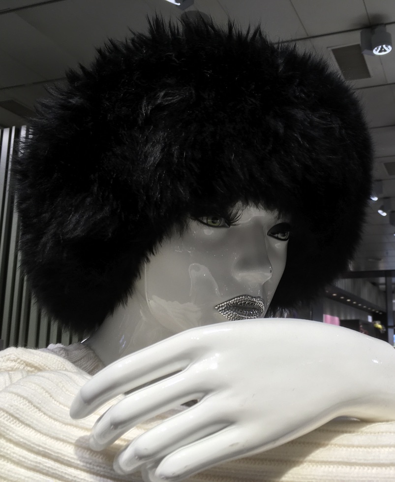 Alpaca Fur hat Black - Premium