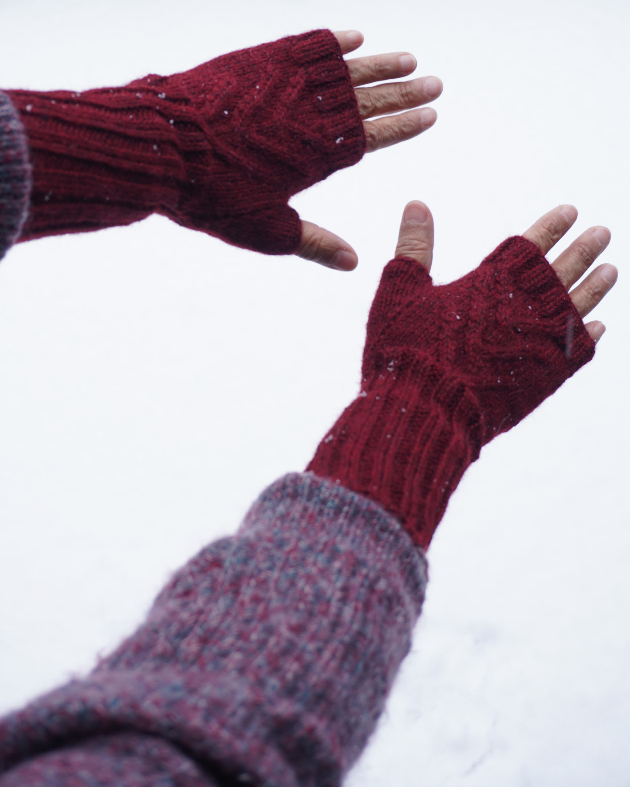 ESPIGA Mittens Bordeaux - Image 2