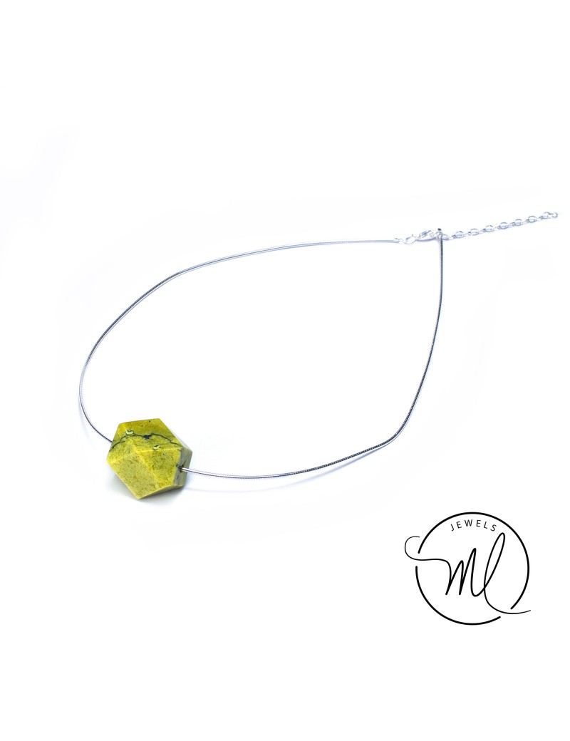 Minimalist Faceted Serpentine